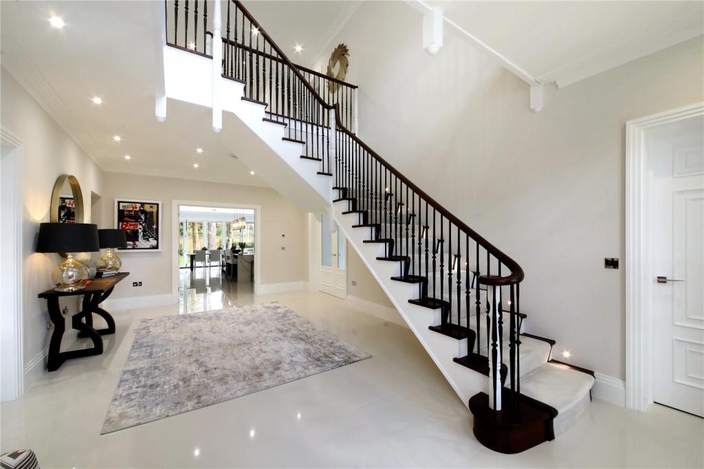 37928_GUC210034_IMG_01_0000