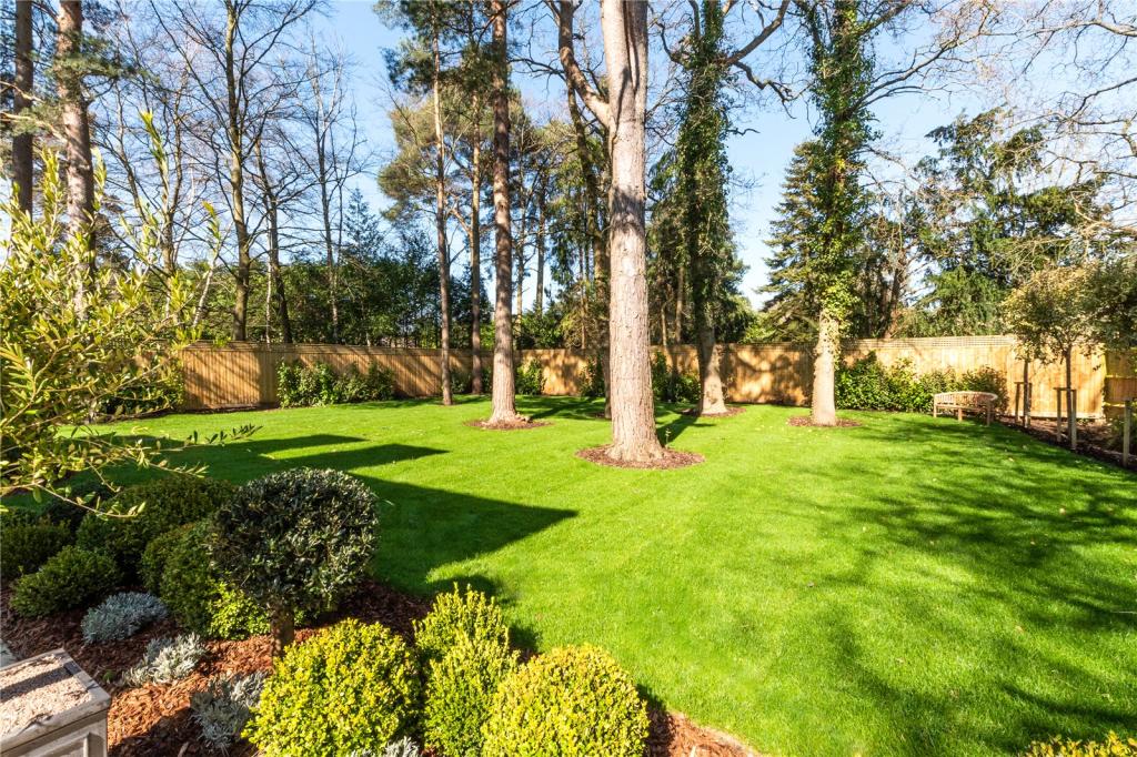 37928_GUC210034_IMG_09_0000