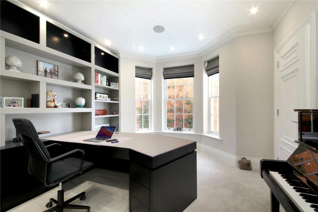 37928_GUC210034_IMG_10_0000