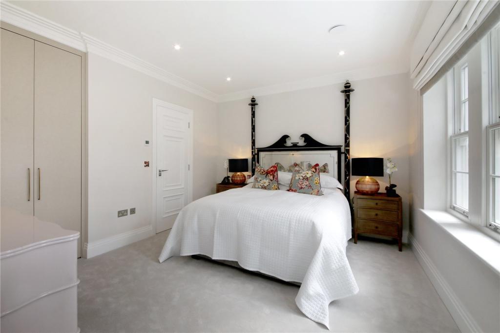 37928_GUC210034_IMG_15_0000