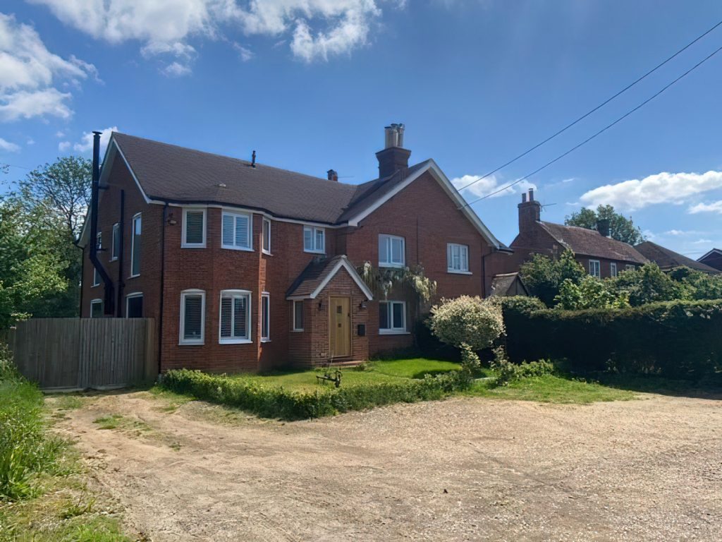 49305_S151069_IMG_00_0000-standard-height-1200px