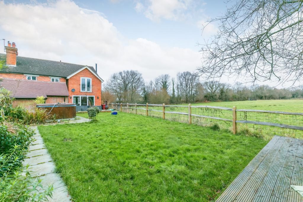 49305_S151069_IMG_03_0000-standard-height-1200px