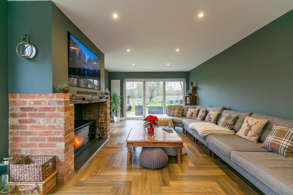 49305_S151069_IMG_06_0000-standard-height-1200px