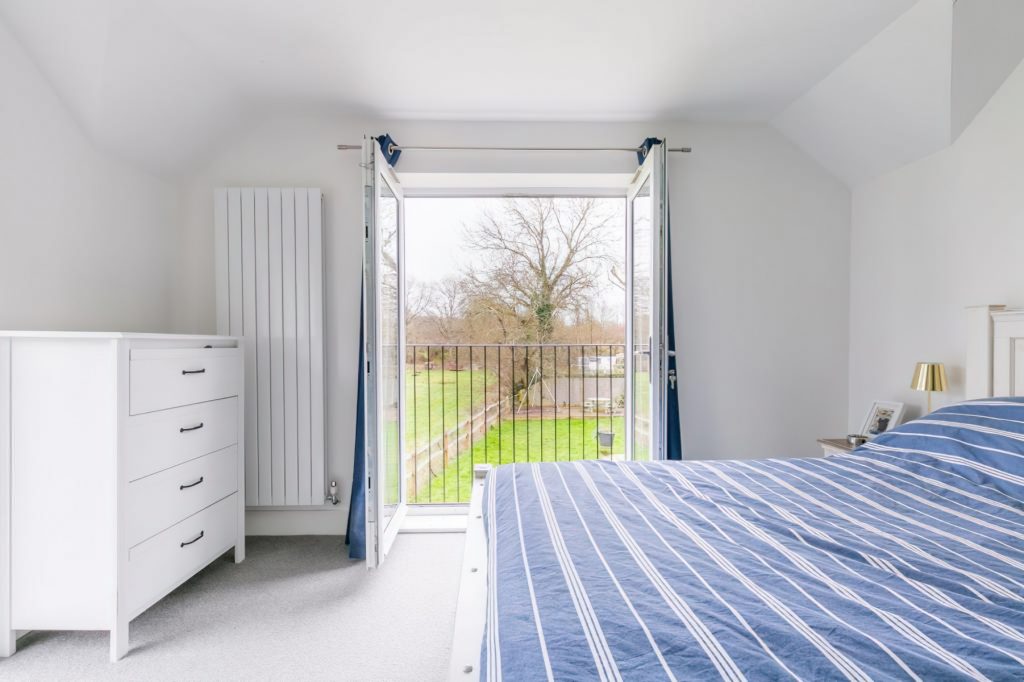 49305_S151069_IMG_16_0000-standard-height-1200px