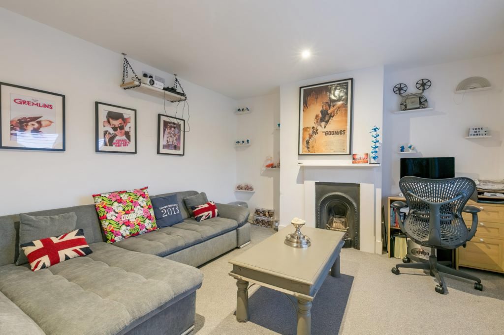 49305_S151069_IMG_23_0000-standard-height-1200px