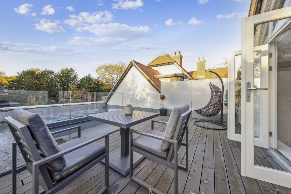 Beechwood West2c Beechwood Avenue2c Weybridge2c Surrey2c KT13 9TD-19